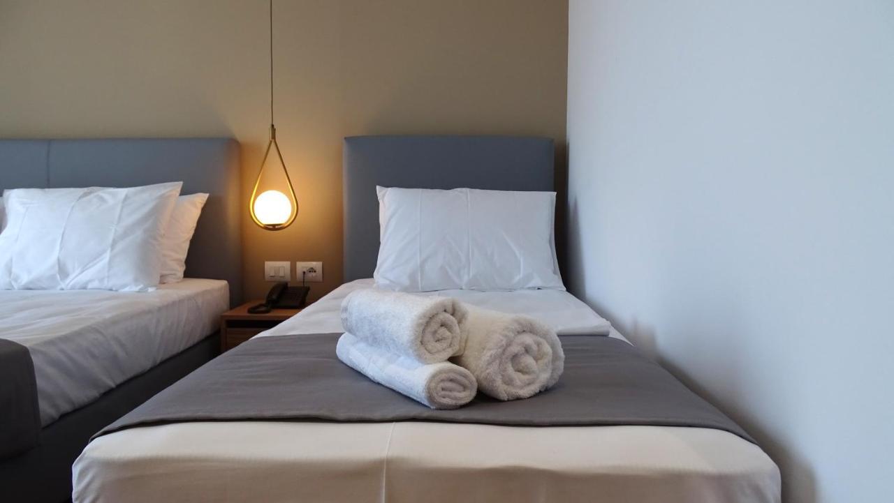 Valmar Hotel Ksamil Eksteriør billede
